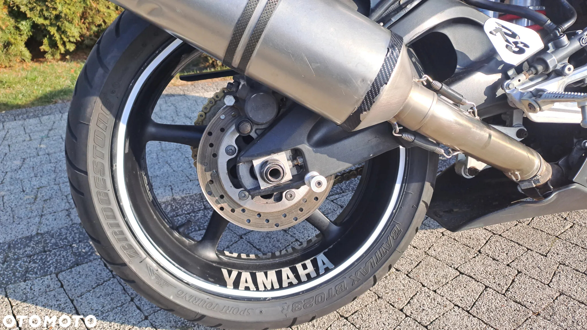 Yamaha R6 - 12