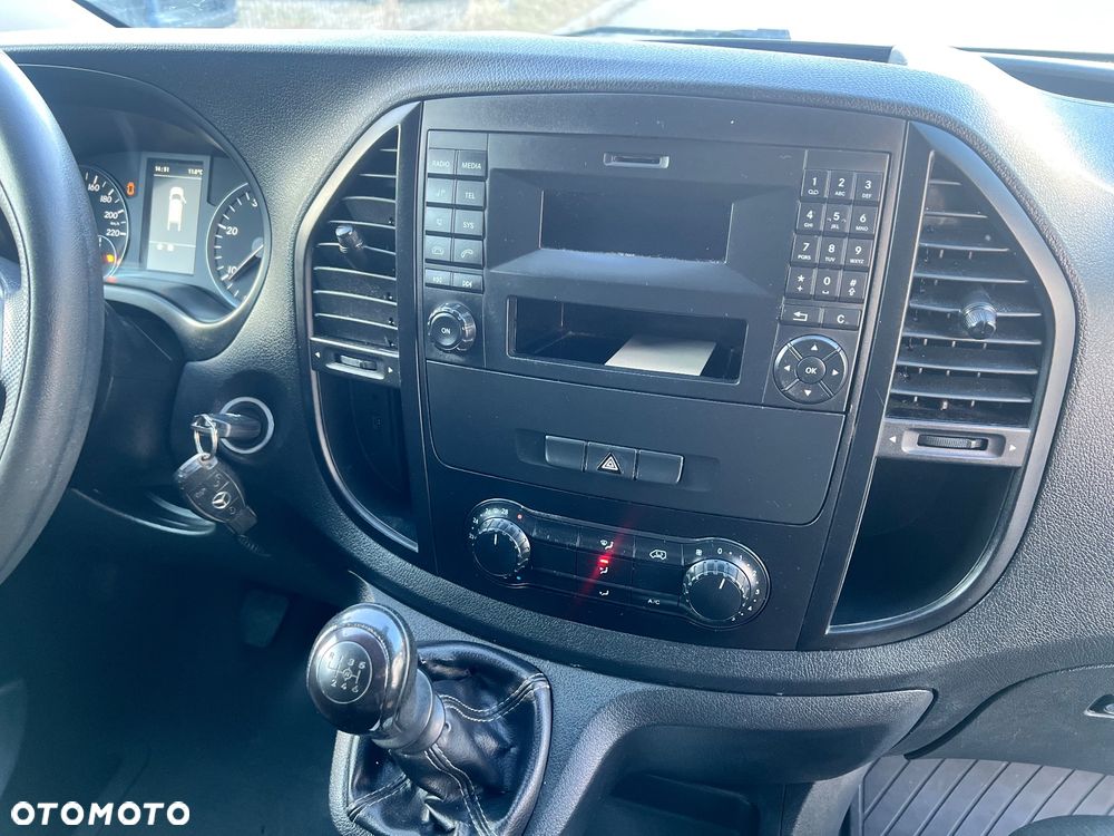 Mercedes-Benz VITO LONG 1.6 CDI 114KM 2019r - 25