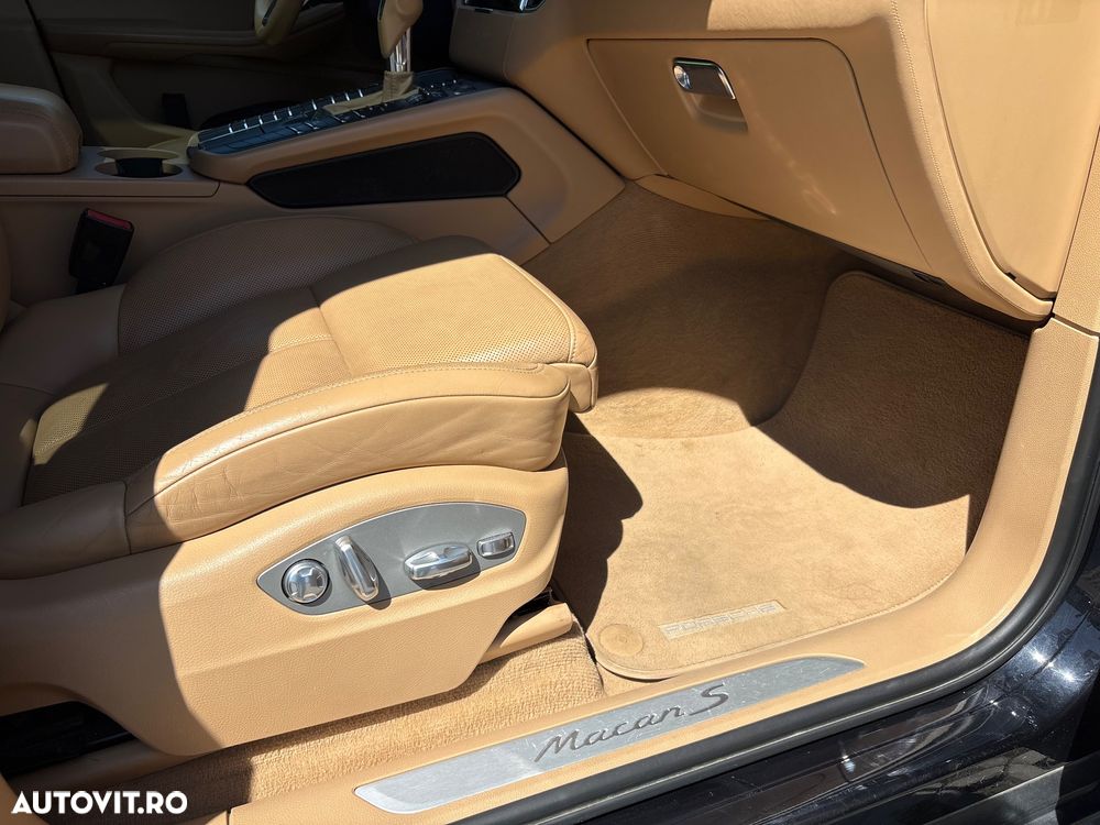 Porsche Macan - 12