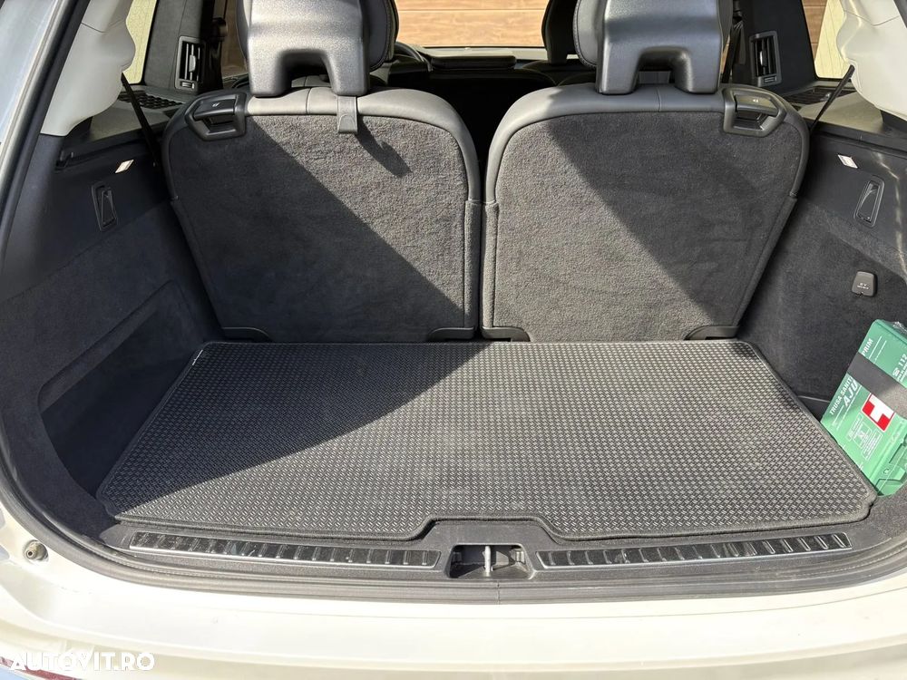 Volvo XC 90 B6 MHEV AWD 7 locuri Ultimate Bright - 31
