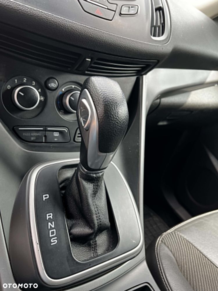 Ford Escape - 8