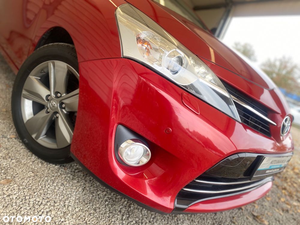 Toyota Verso 1.8 Premium MS - 17