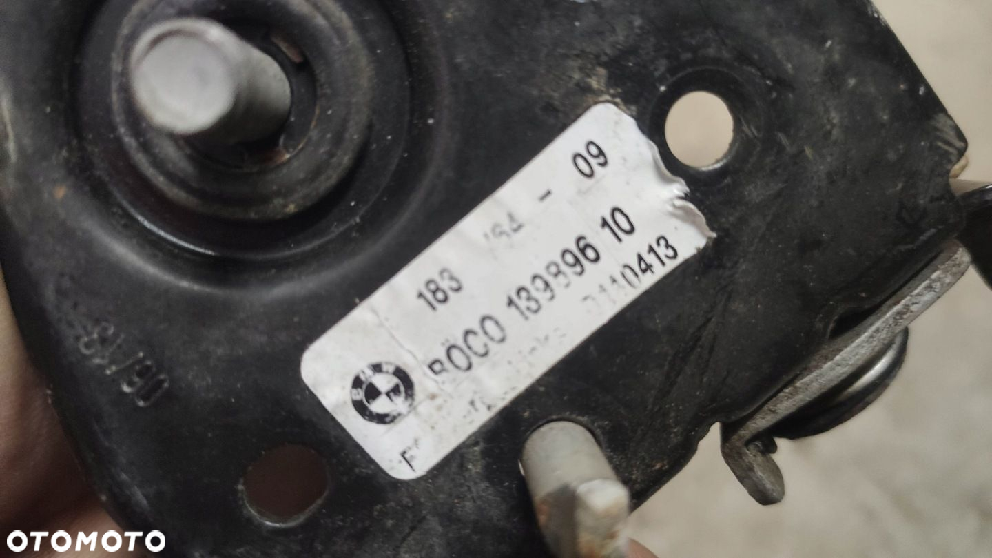 EU RYGIEL MASKI LEWY BMW F20 F21 F10 F11 - 2