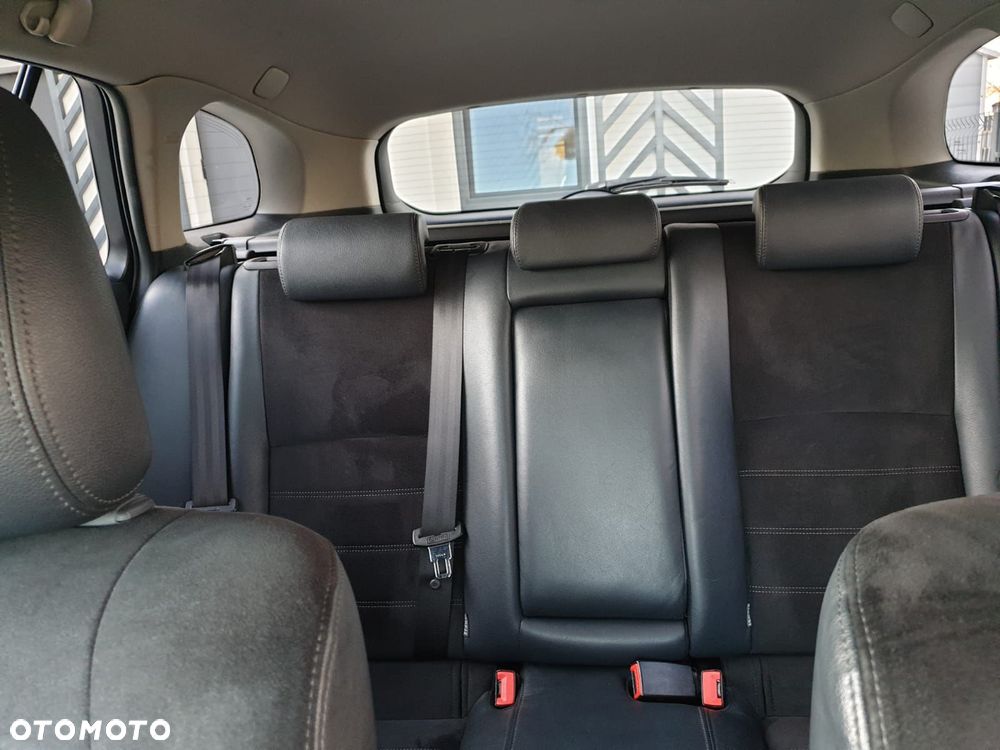 Toyota Avensis 2.0 D-4D Style - 7