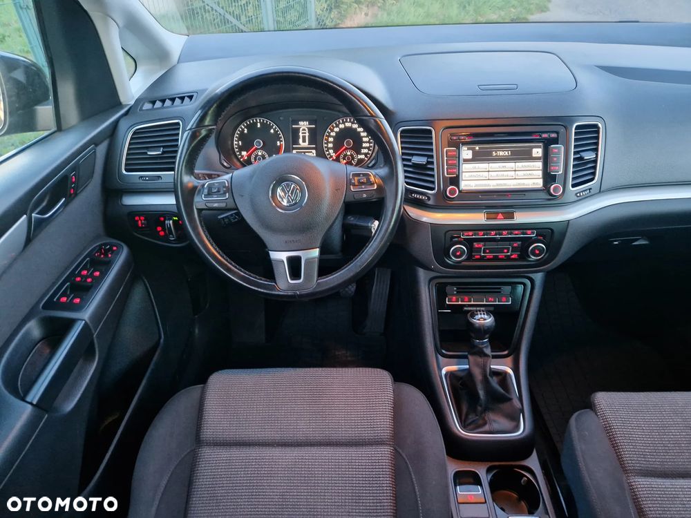 Volkswagen Sharan 2.0 TDI 4MOTION Blue Motion Life - 14