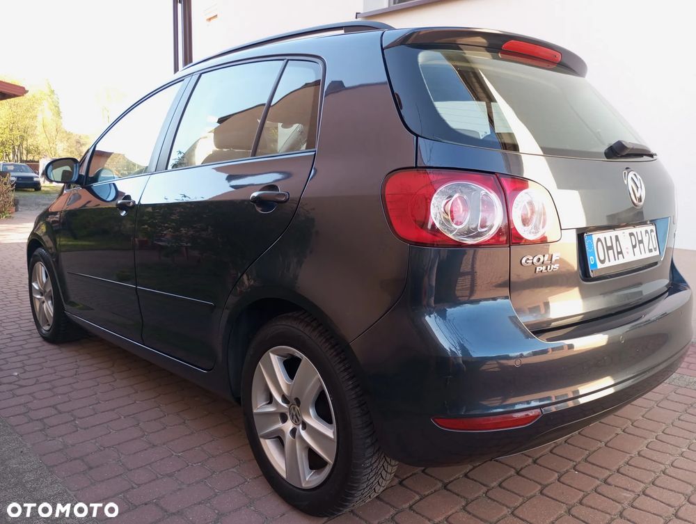 Volkswagen Golf Plus - 11
