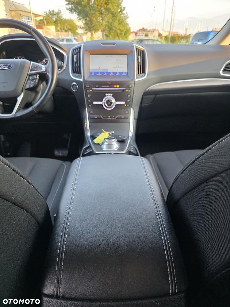 Ford S-Max 2.0 EcoBlue Titanium - 23