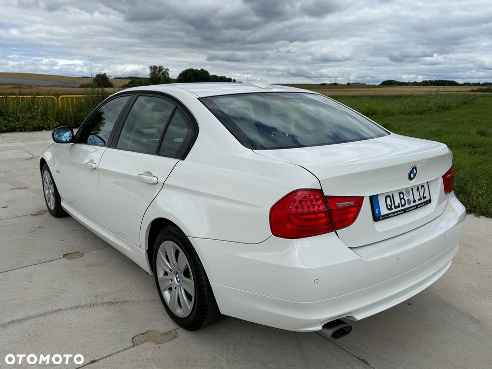 BMW Seria 3 318i Edition Lifestyle - 5