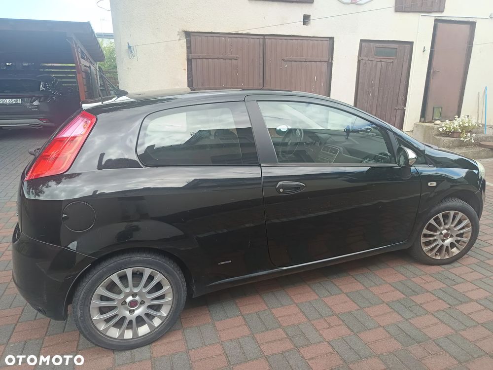 Fiat Grande Punto - 14