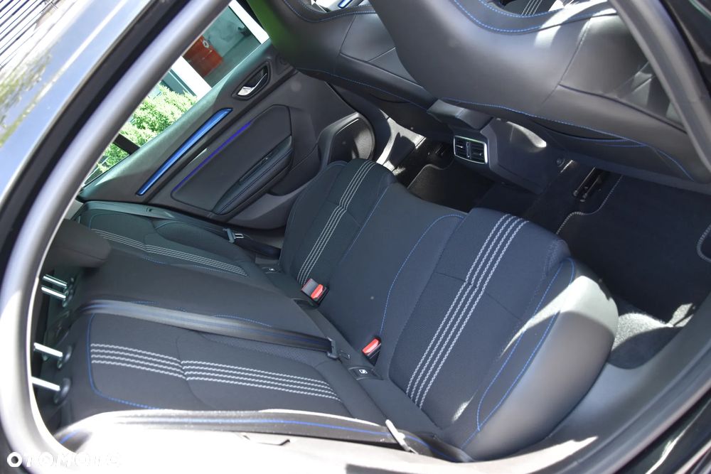 Renault Megane TCe 160 GPF GT LINE - 22