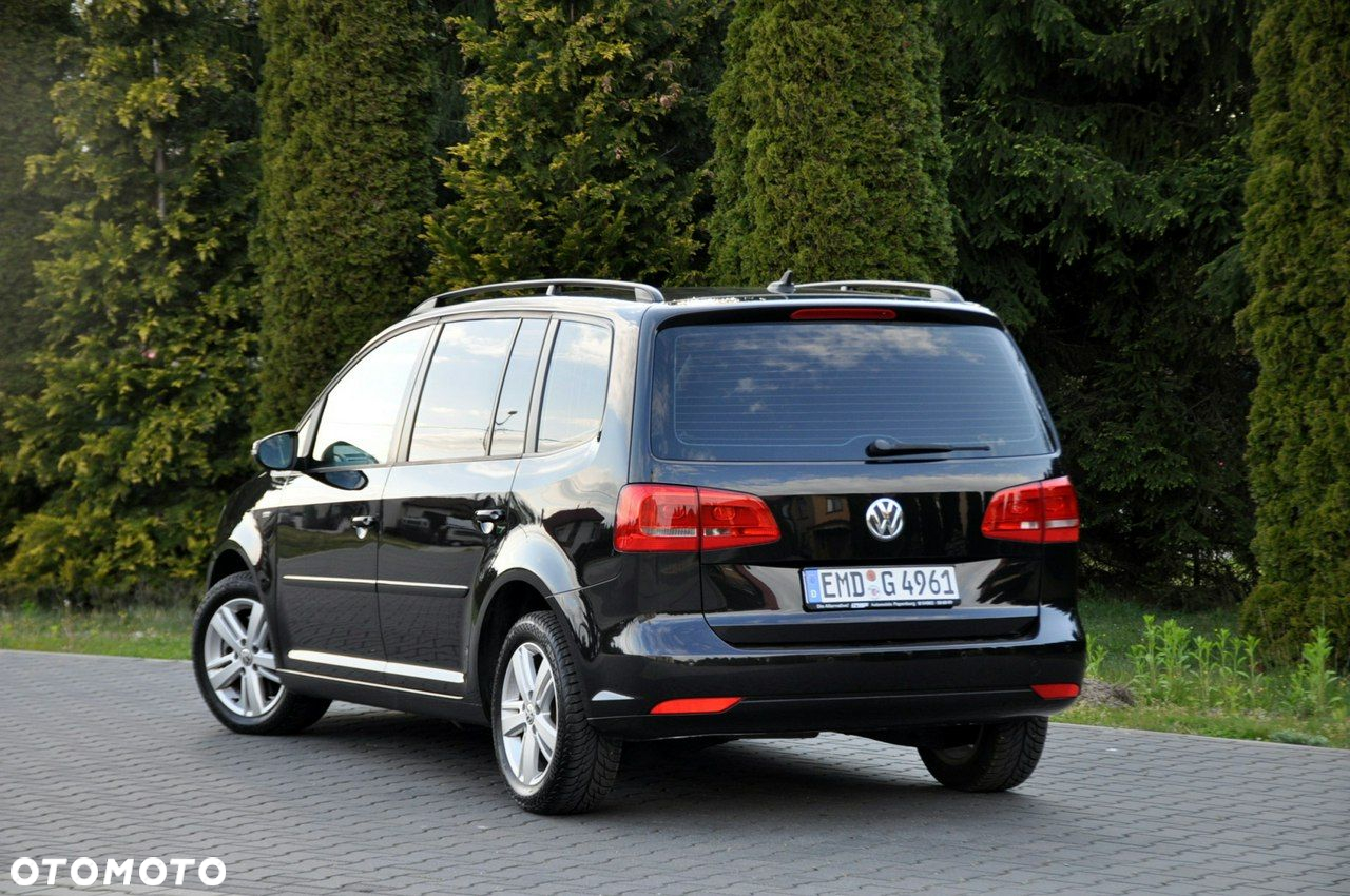 Volkswagen Touran - 14