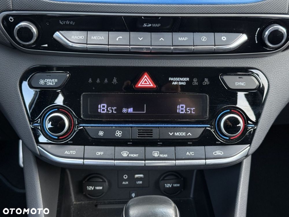 Hyundai IONIQ hybrid Premium - 26