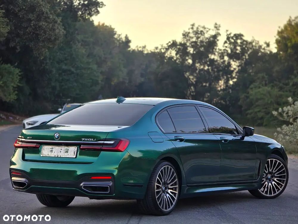 BMW Seria 7 750Li xDrive - 2