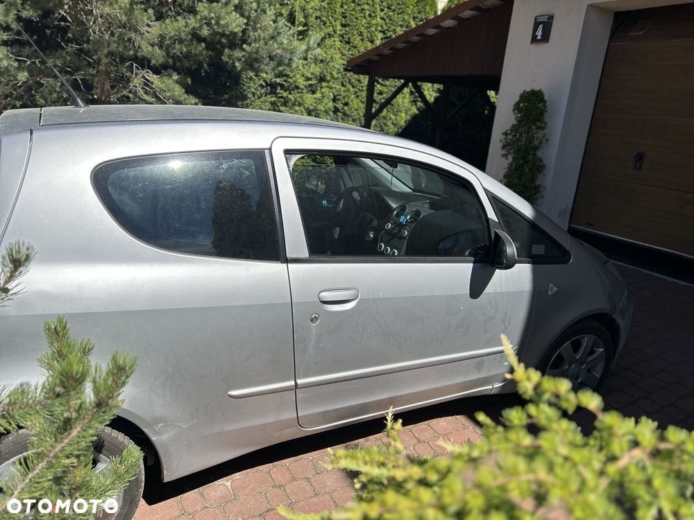 Mitsubishi Colt - 2