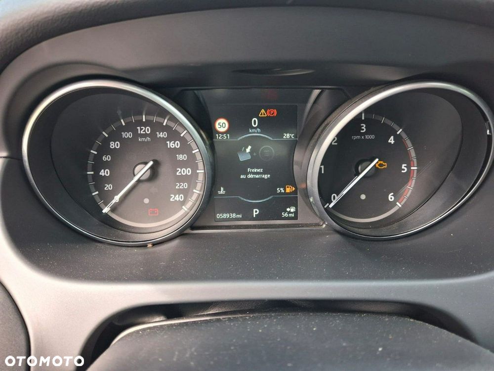 Land Rover Discovery Sport - 26