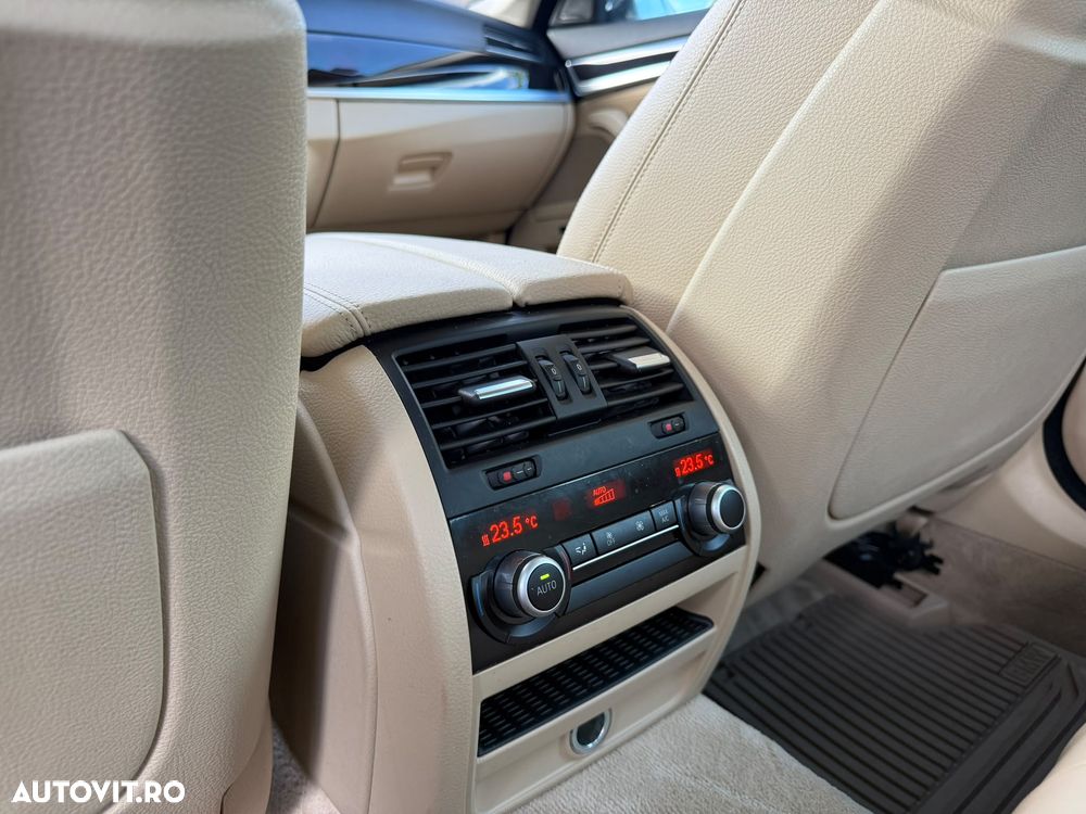 BMW Seria 5 525d xDrive Sport-Aut. Modern Line - 28