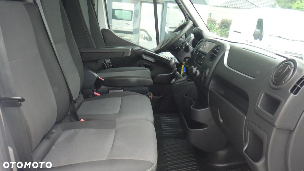Renault Master - 11