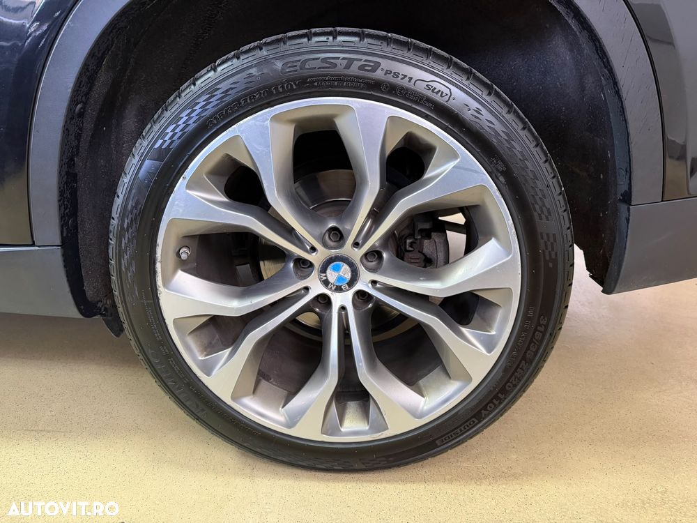 BMW X5 xDrive30d - 14