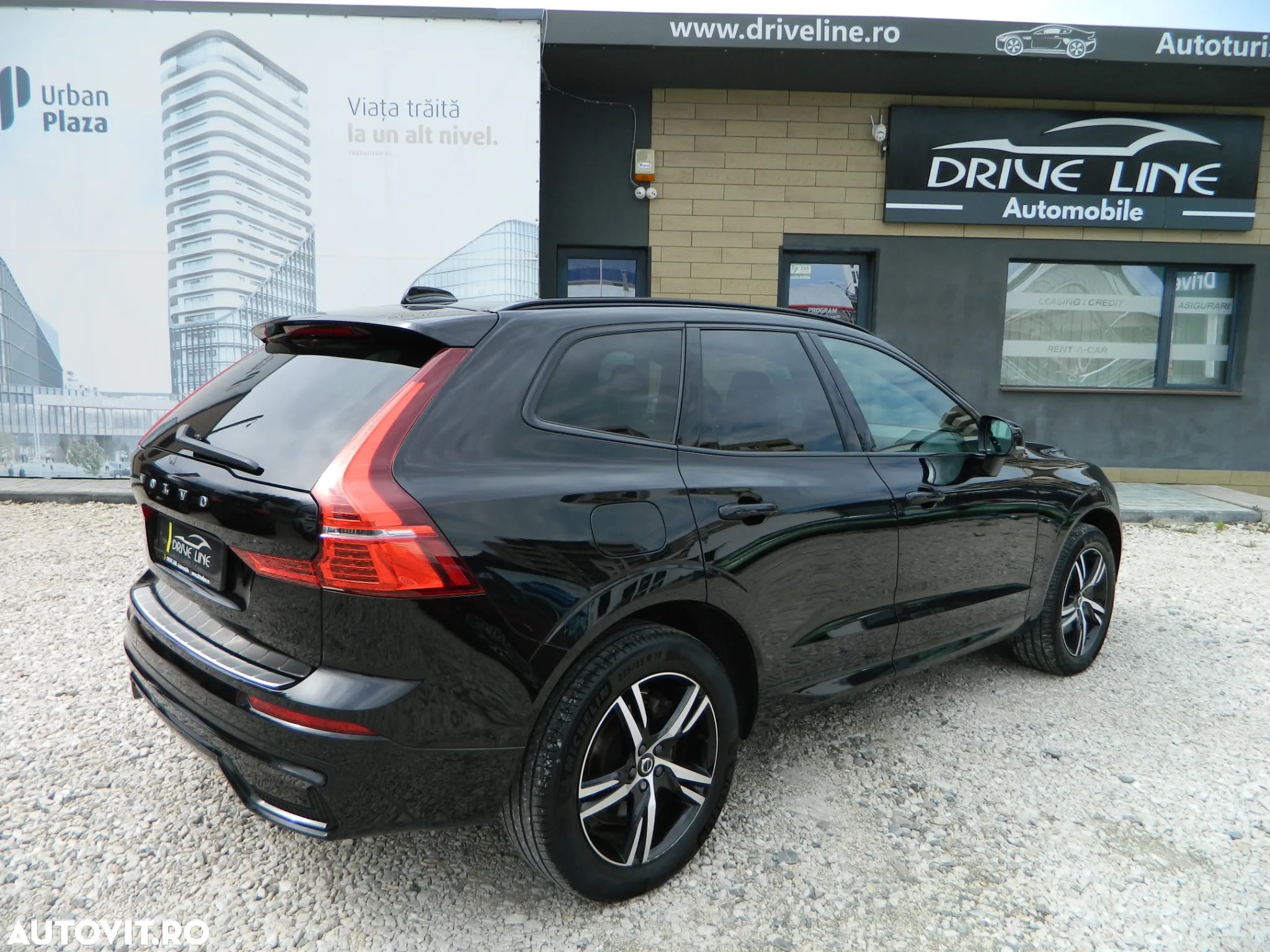 Volvo XC 60 Recharge T6 Twin Engine eAWD R-Design Expression - 4