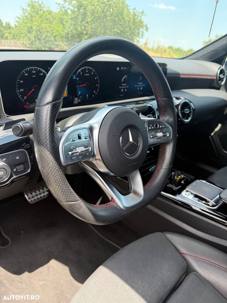 Mercedes-Benz A 180 Sedan 7G-DCT - 15