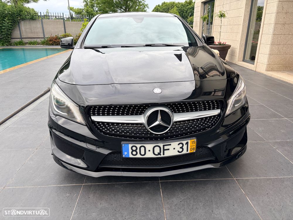 Mercedes-Benz CLA 200 d Shooting Brake AMG Line - 3