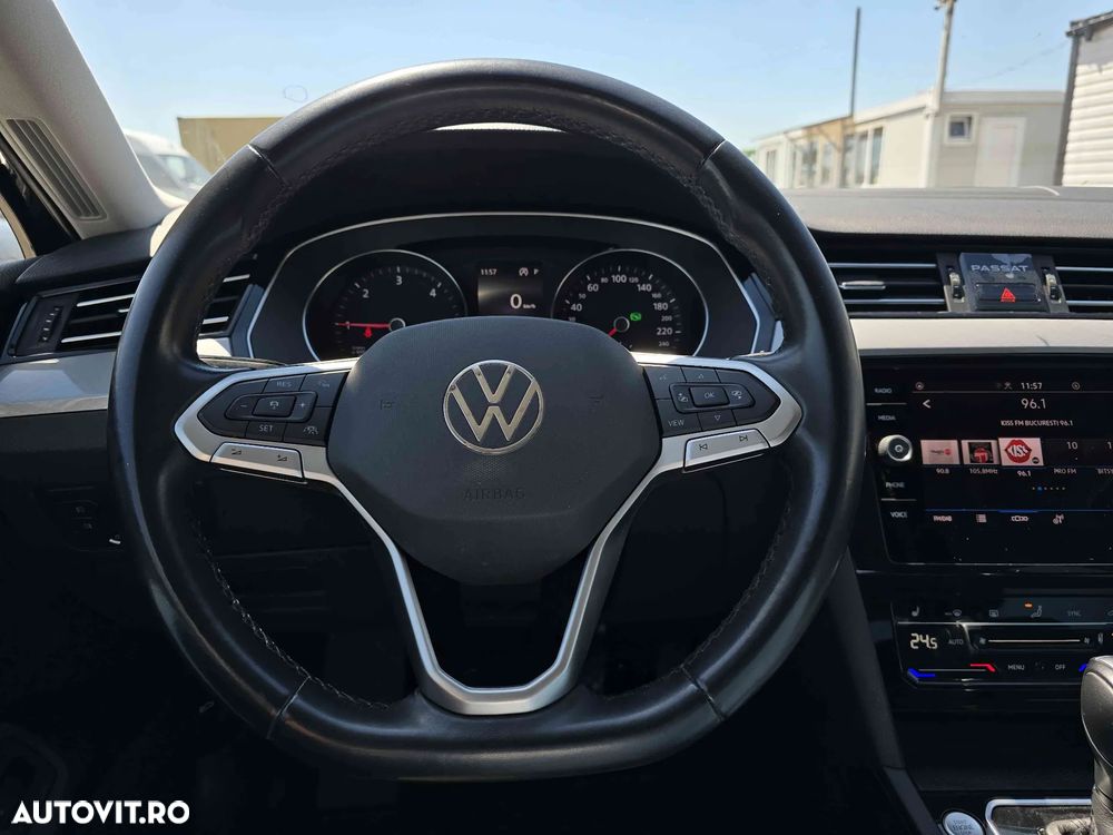 Volkswagen Passat - 15