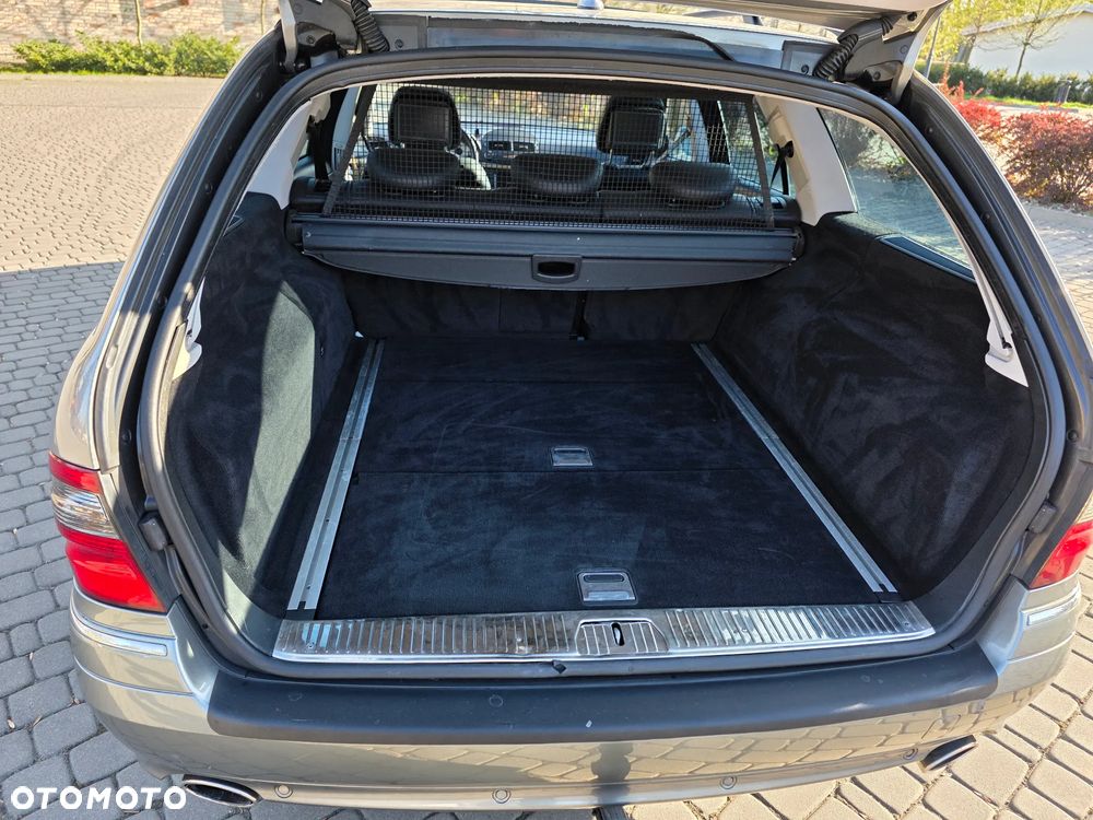 Mercedes-Benz Klasa E 320 CDI 4-Matic Avantgarde - 25