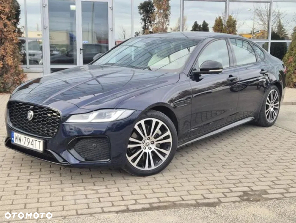 Jaguar XF 2.0 P300 AWD R-Dynamic Black