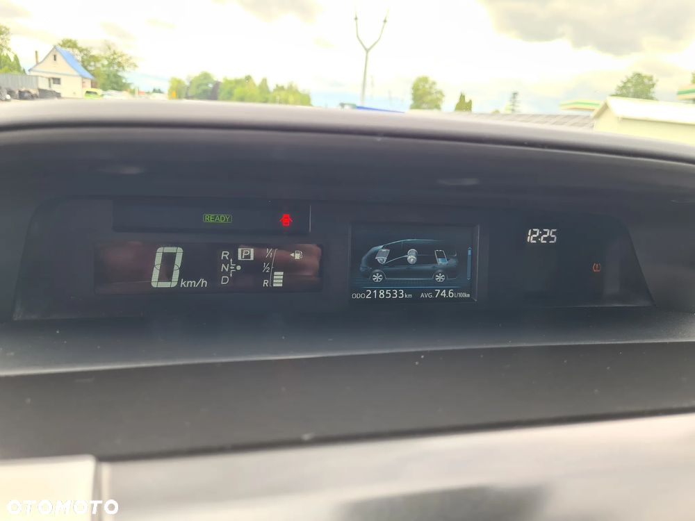 Toyota Prius+ (Hybrid) Executive - 22