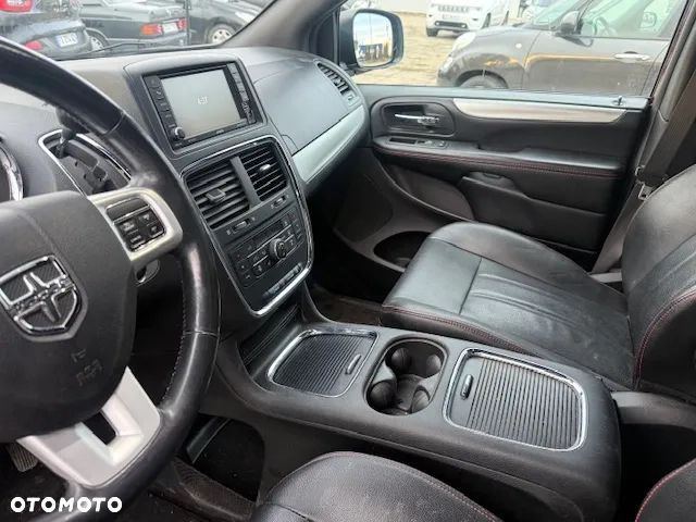 Dodge Grand Caravan 3.6 R/T - 15