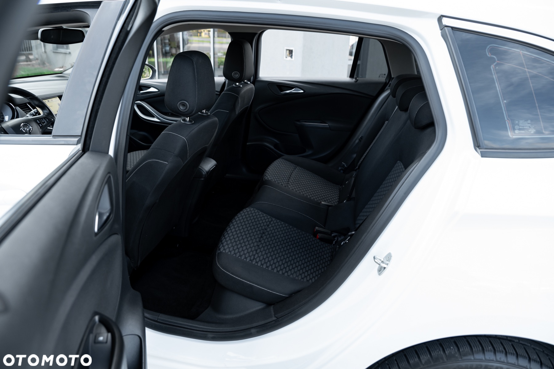 Opel Astra 1.6 D (CDTI) Automatik Sports Tourer Dynamic - 19