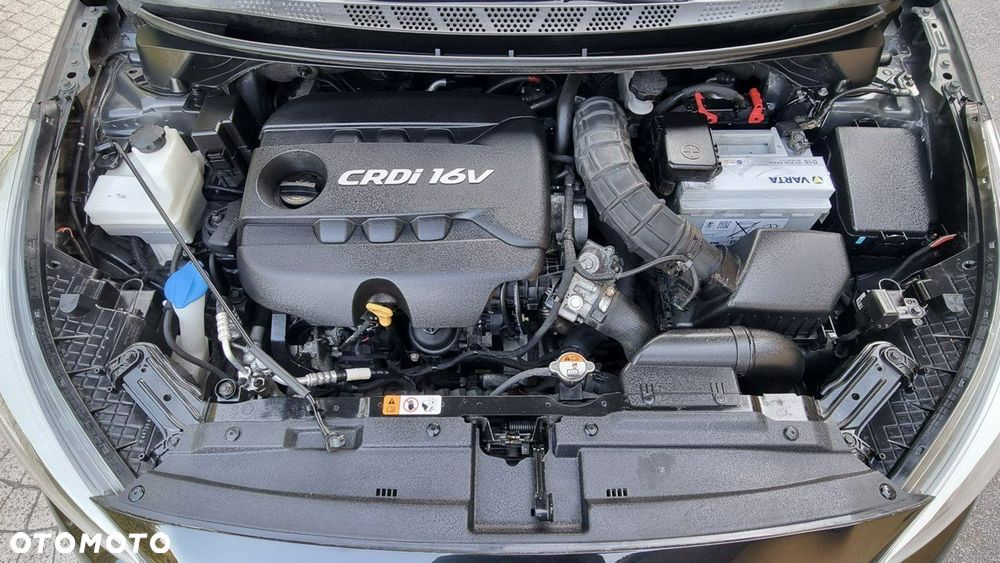 Kia Ceed - 11