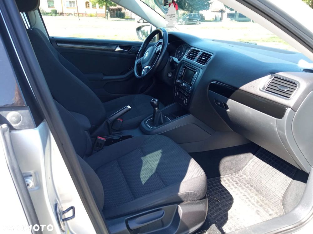 Volkswagen Jetta 1.6 TDI Comfortline Optimum - 12