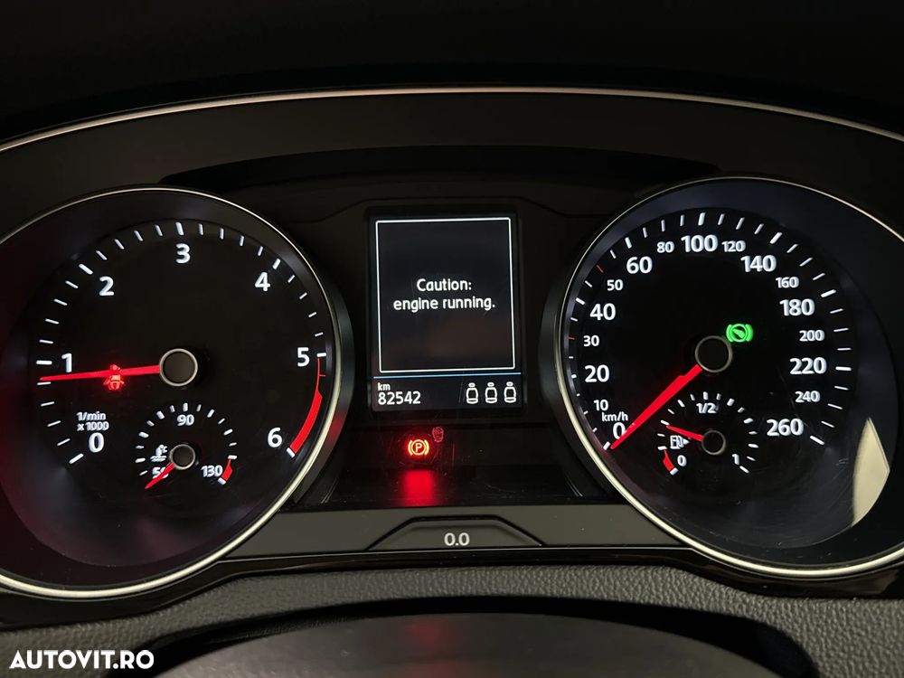 Volkswagen Passat - 11