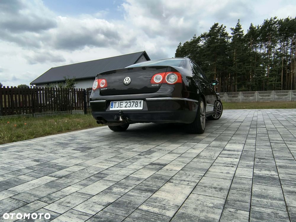 Volkswagen Passat 2.0 FSI Comfortline - 5