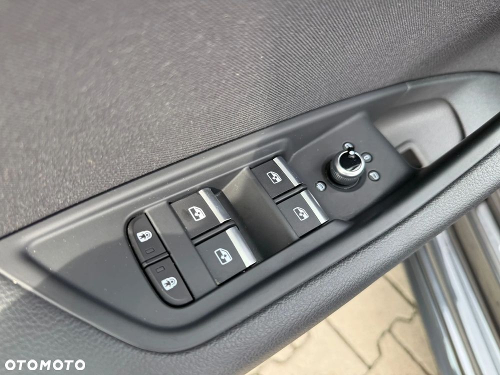 Audi A4 Avant 35 TFSI mHEV S tronic - 30