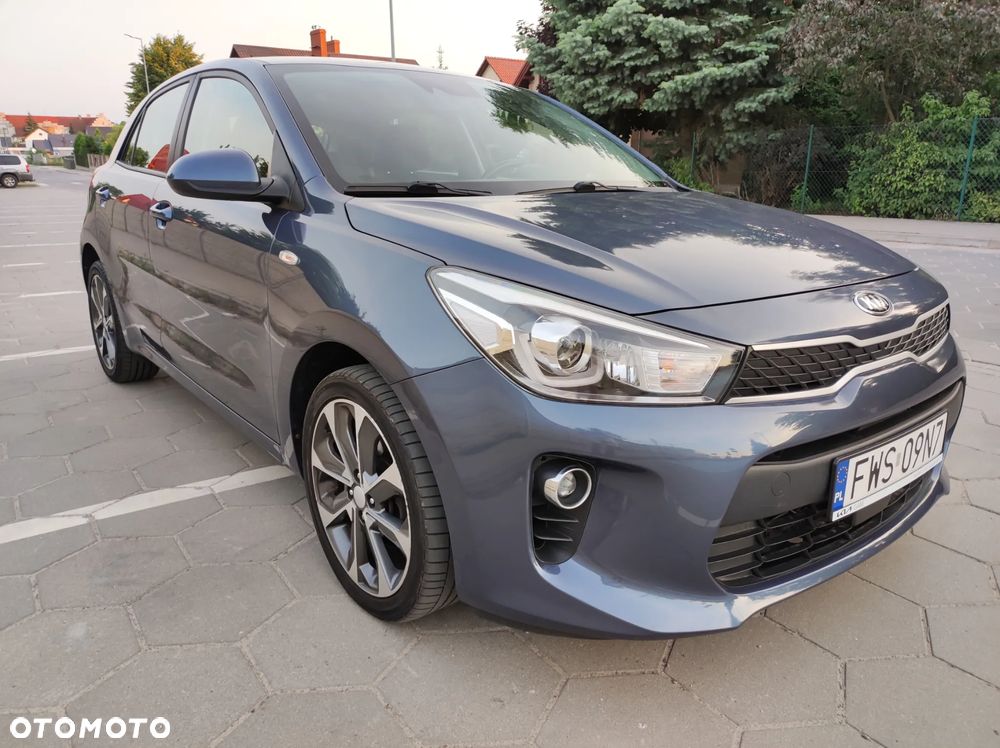 Kia Rio - 16