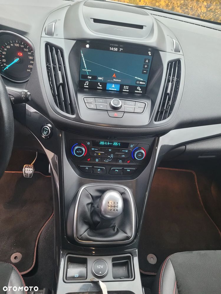 Ford Kuga - 20