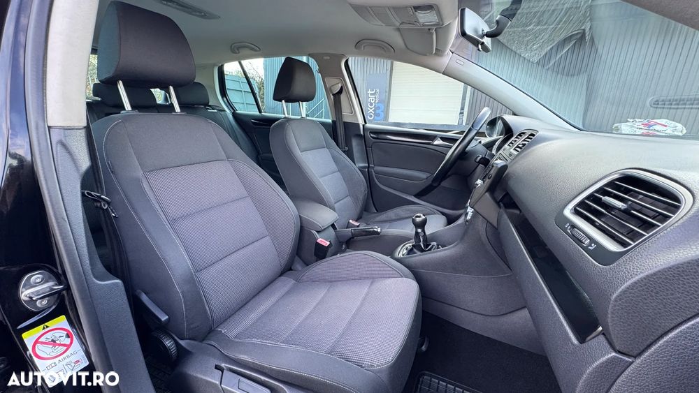 Volkswagen Golf - 14