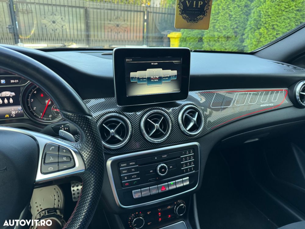 Mercedes-Benz CLA 250 - 16