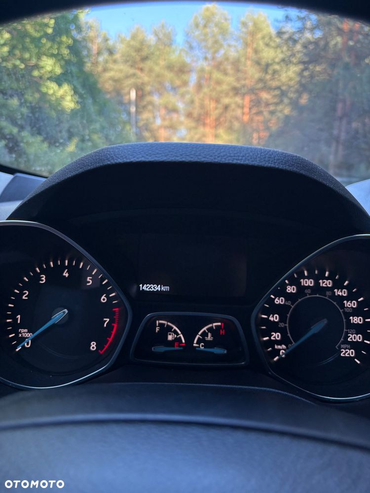Ford Escape 2.0 EcoBoost AWD Titanium - 11