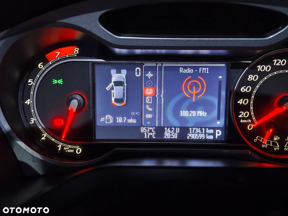 Ford S-Max - 24