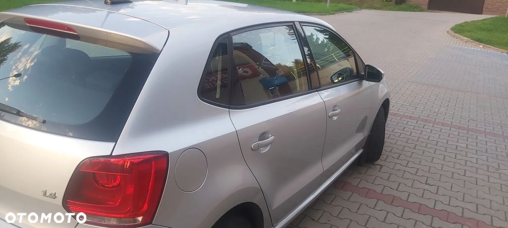 Volkswagen Polo - 2