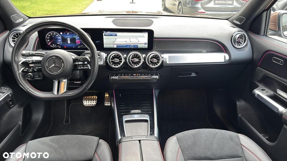 Mercedes-Benz GLB - 17