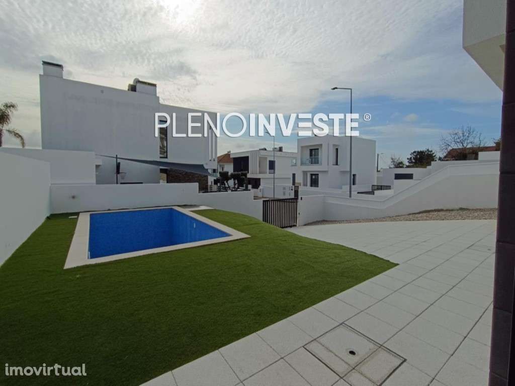 Moradia moderna V4 geminada nova com piscina - Grande imagem: 4/23