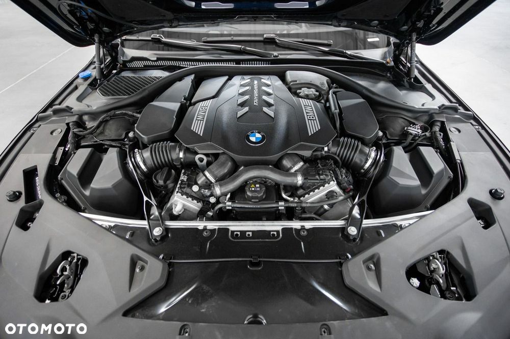 BMW Seria 8 M850i xDrive - 20