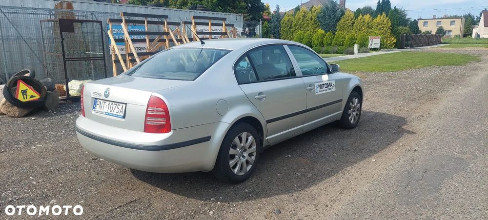 Skoda Superb - 2