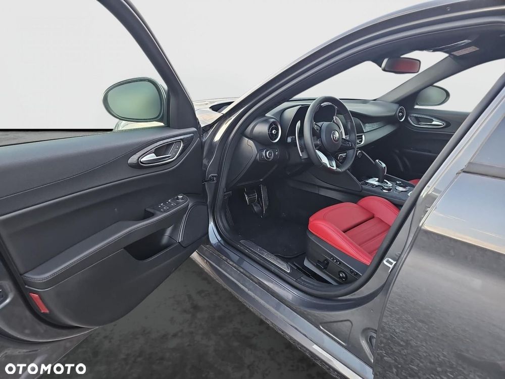 Alfa Romeo Giulia 2.0 Turbo Sprint Q4 - 5