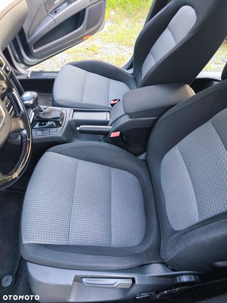 Skoda Superb 2.0 TDI Comfort DSG - 23