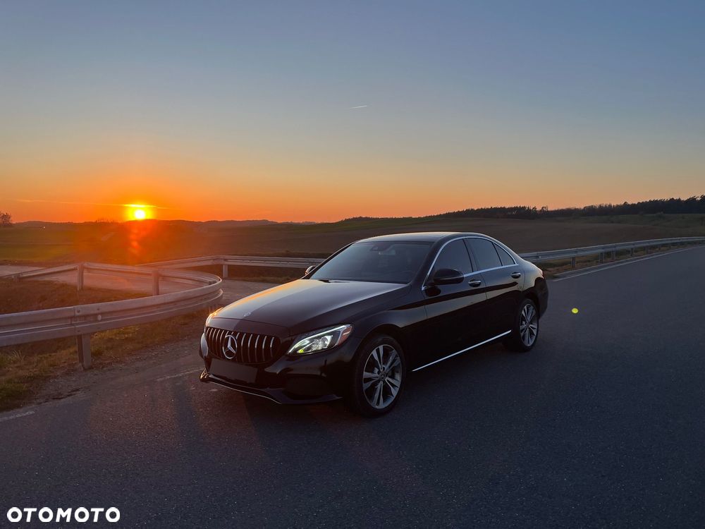 Mercedes-Benz Klasa C 300 7G-TRONIC Exclusive - 2